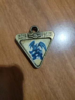 Yu-Gi-Oh! Drago Nero Piramide e amuleto