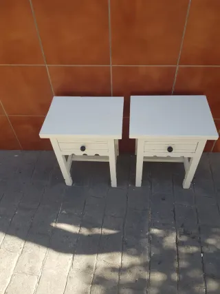 2 Mesitas de Noche Madera Blanca