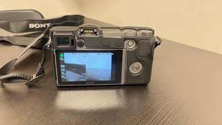 Sony Alpha A6000 + Objetivo 16-50mm