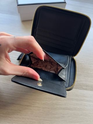 Cartera monedero Guess