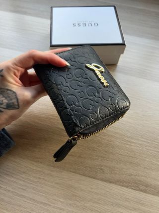 Cartera monedero Guess