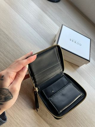 Cartera monedero Guess