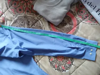 Camisa azul de vestir