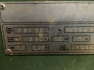 Cepilladora, regruesadora y taladro combinada