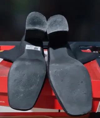 Botines XTI Talla 37 Negros