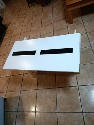 Mesa de centro elevable blanca y negra