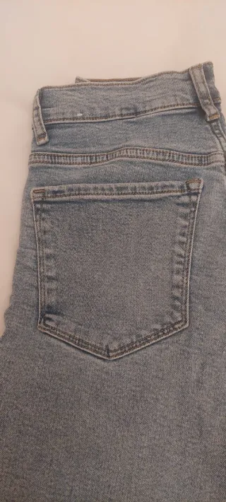 Pantalón cropped Mango Talla 36