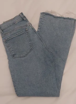 Pantalón cropped Mango Talla 36