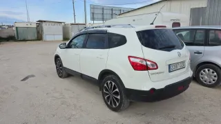 Nissan Qashqai+2 2010