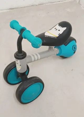 Trona Ikea y Bicicleta Infantil