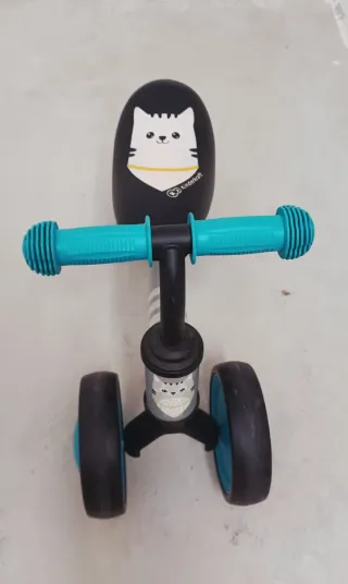 Trona Ikea y Bicicleta Infantil