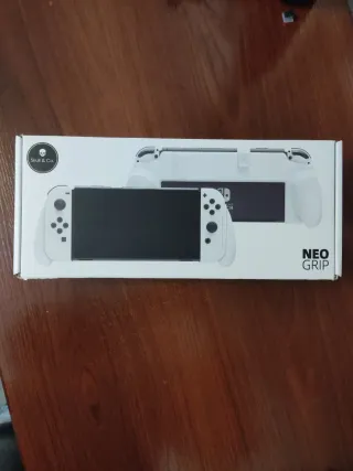 Skull & Co. Neo Grip Nintendo Switch