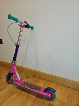 Patinete infantil rosa y morado