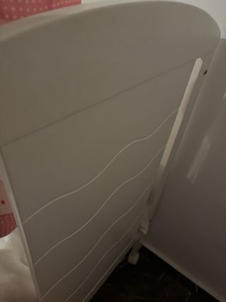 Cuna infantil blanca