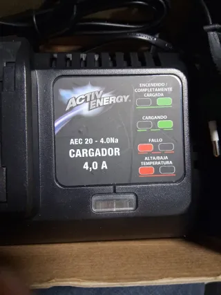 Cargador Activ Energy 20/40V Baterías herramientas