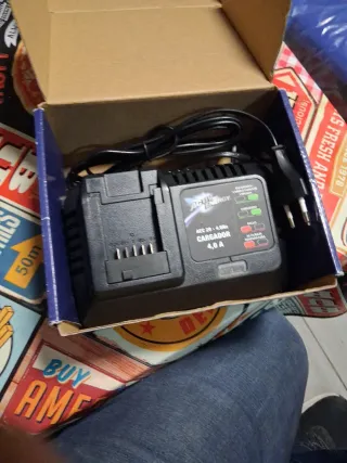 Cargador Activ Energy 20/40V Baterías herramientas