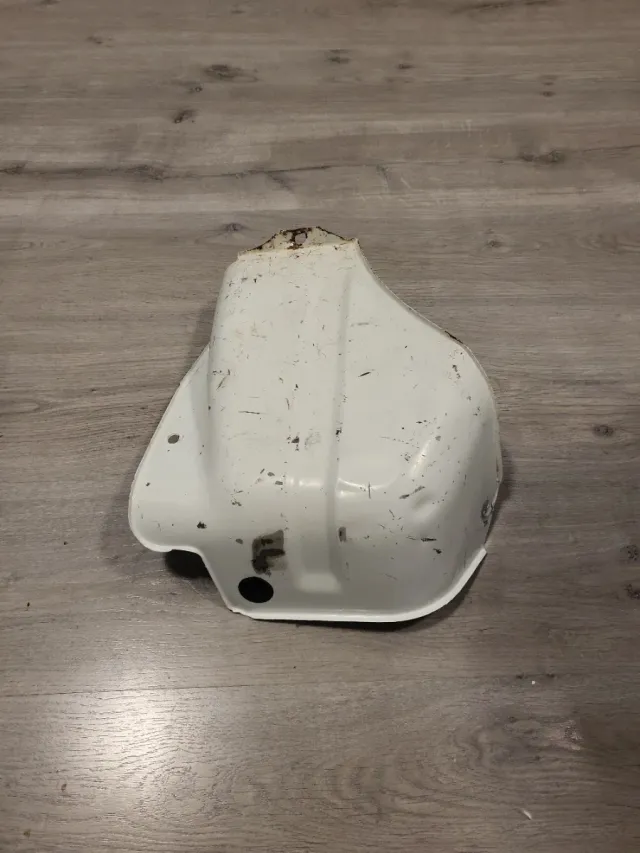 Suzuki Samurai SJ Protector Tubo Gasolina