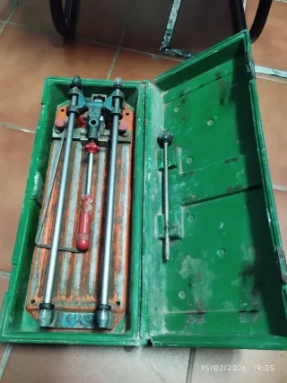 Cortador de azulejos RUBI