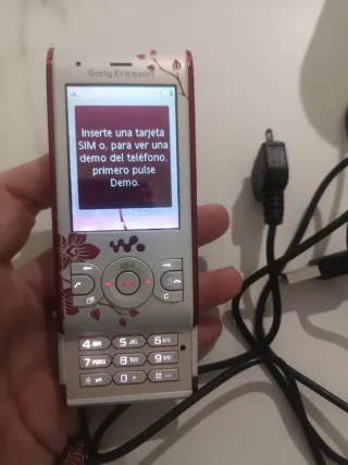 Sony Ericsson W595 Flower Edition