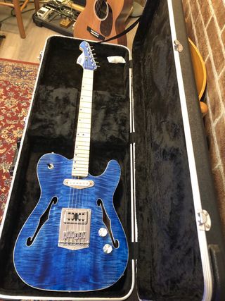 Guitarra Eléctrica Azul Zepol