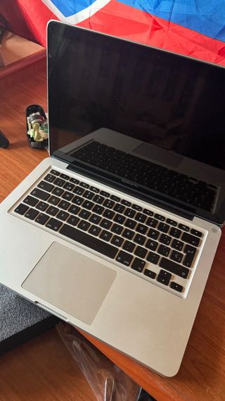 MacBook Pro 2011 (Falla Teclado)