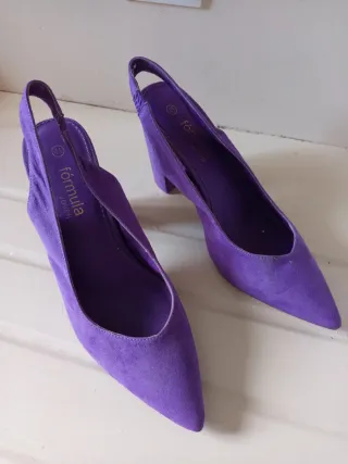 Zapatos de tacón morados