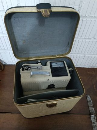 Proyector de cine antiguo Tomavistas