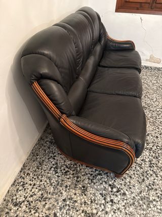 Sofá de 3 plazas en cuero negro