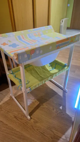 Cambiador bañera bebé madera