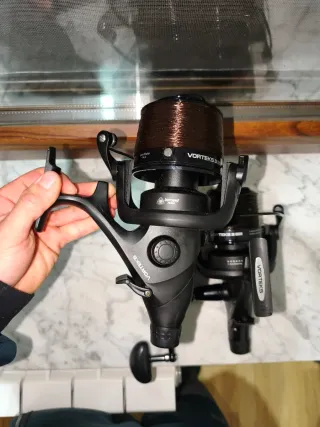 2 Carretes Pesca Vorteks ZK12000