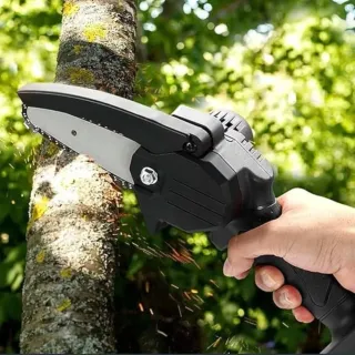 Motosega 4 pollici con accessori e valigia