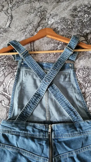 Mono de mezclilla azul