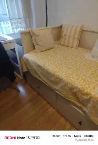 Cama Diván Blanca con almacenaje.