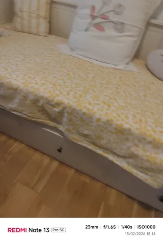 Cama Diván Blanca con almacenaje.
