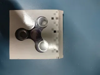 Fidget Spinner Viola con Custodia