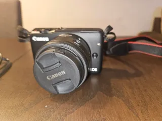 Cámara Canon EOS M10 Kit EF-M15-45mm