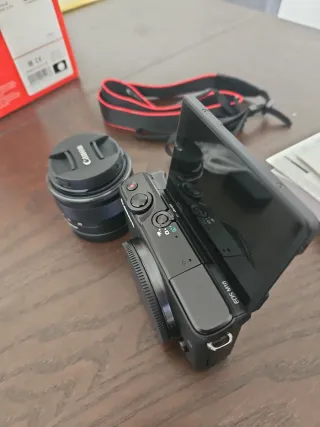 Cámara Canon EOS M10 Kit EF-M15-45mm