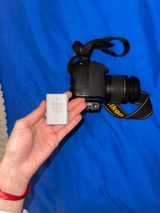 Cámara Nikon D3300 + Cargador