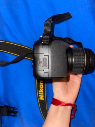 Cámara Nikon D3300 + Cargador