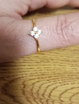 Anillo de  plata trébol con circonitas