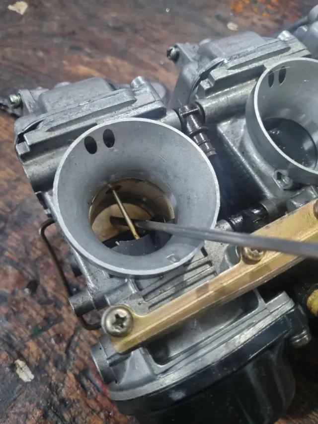 CARBURATORE MIKUNI KEIHIN. GGR.