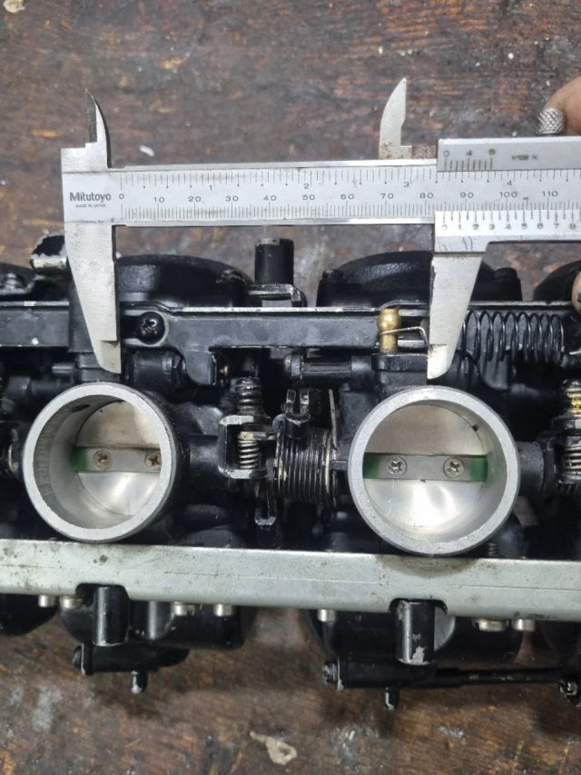 CARBURATORE MIKUNI KEIHIN. GGR.