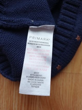Gorro Primark estrellas azul 24-36 meses