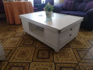Mesa de centro de madera y cristal