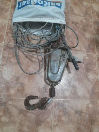 Tractel 800Kg Ocarion con cable largo