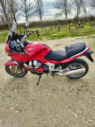 Moto Guzzi Norge 850 Roja