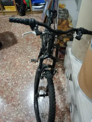 Mounta- bike 27,5 raser 270 lady negra y rosa