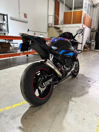 Tubo de escape Arrow