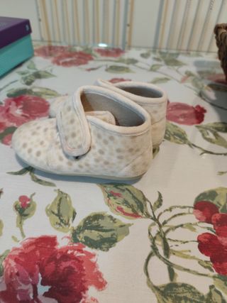 Zapatillas casa Vul-Peques Talla 28