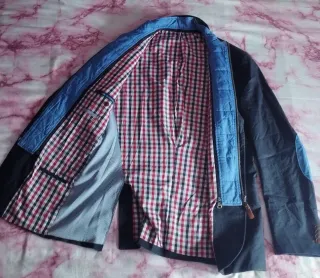 Americana azul con forro de cuadros